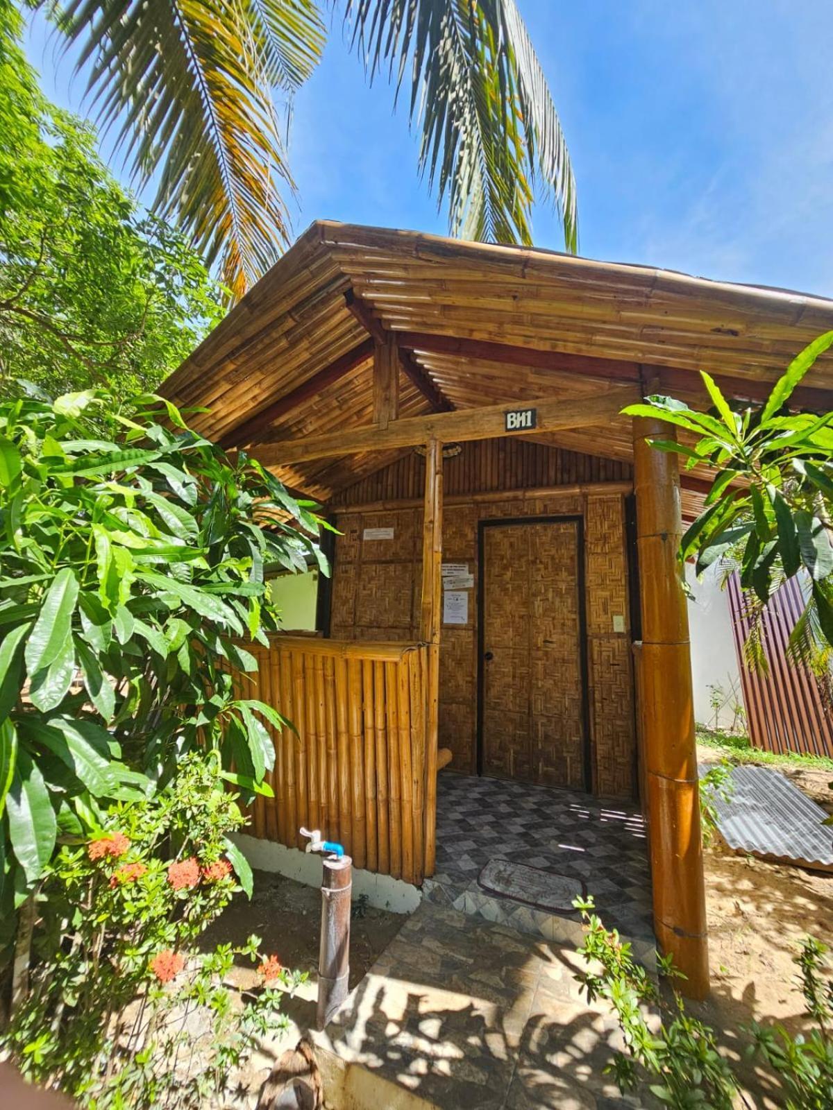 Big BamBoo Beach Resort Sipalay Exterior foto