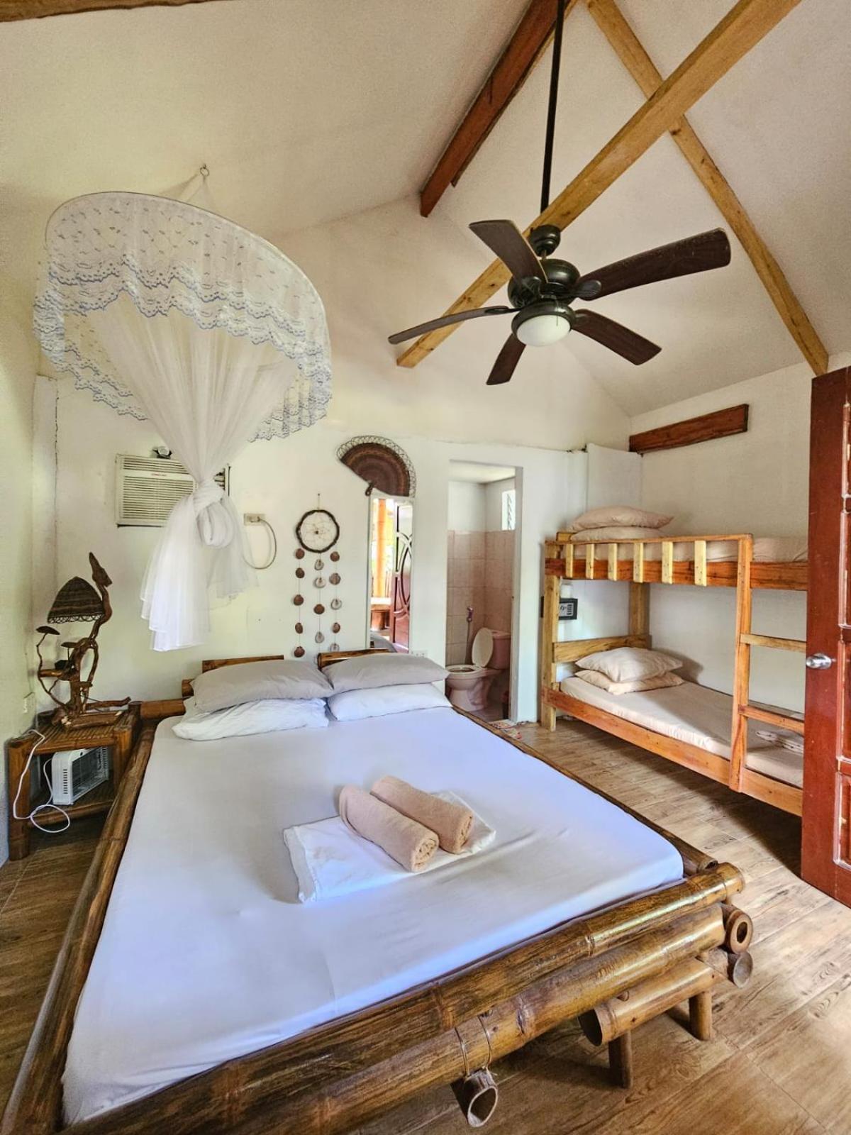 Big BamBoo Beach Resort Sipalay Exterior foto