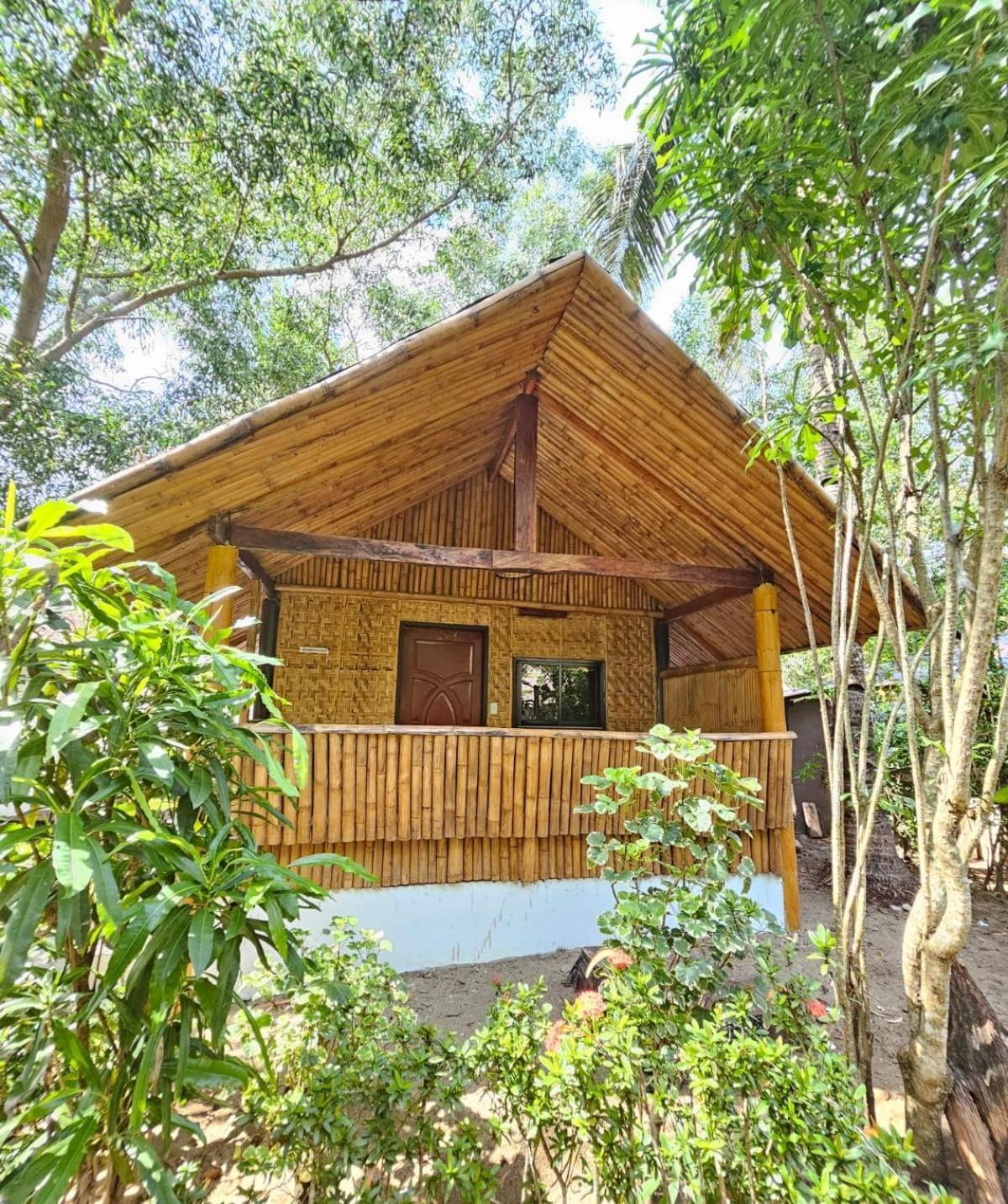 Big BamBoo Beach Resort Sipalay Exterior foto